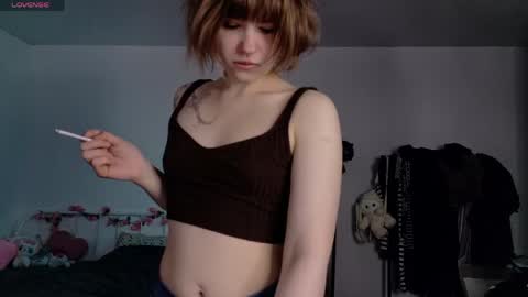 Snapshot of kikimoor chatting on 05/11/26, 09:48 Kiki online show from 05/11/26, 09:48