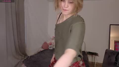 Snapshot of kikimoor chatting on 06/04/26, 10:32 Kiki online show from 06/04/26, 10:32