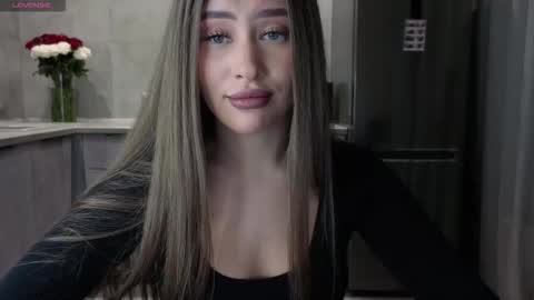 EvaAnna online show from 11/07/25, 07:58