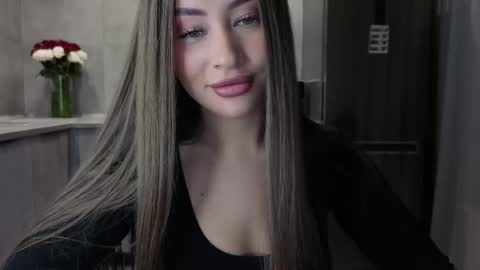 EvaAnna online show from 11/08/25, 08:18