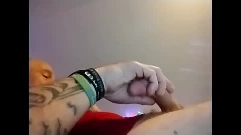 Snapshot of killerbengals chatting on 11/16/25, 06:30 Blazedaddy online show from 11/16/25, 06:30