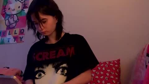 Snapshot of killerxkitty4 chatting on 01/12/25, 05:03 killerxkitty4 online show from 01/12/25, 05:03