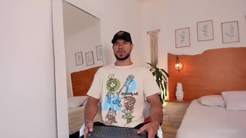 Kilua Muscle guy online show from 09/08/25, 08:41