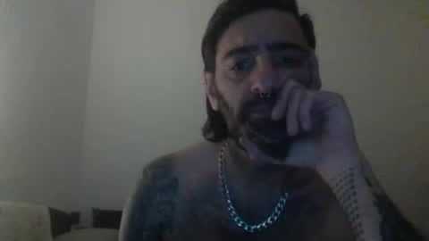 Snapshot of kilombito chatting on 11/27/25, 01:40 andres online show from 11/27/25, 01:40