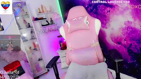 Snapshot of kilye_nellaa chatting on 02/15/25, 04:36 kylie anthonella online show from 02/15/25, 04:36