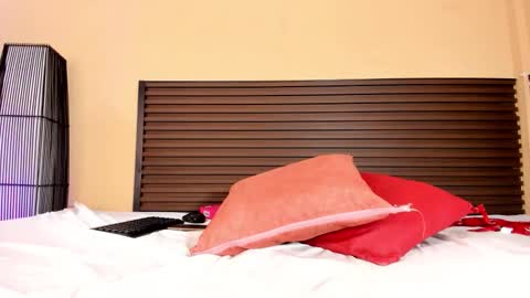 kim online show from 02/27/26, 08:42