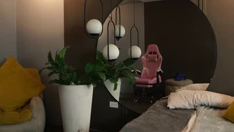 Kim online show from 10/20/25, 12:49