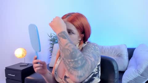 Kim online show from 03/03/25, 11:00