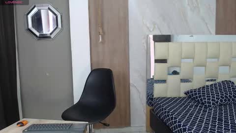 KIM online show from 03/22/26, 01:58