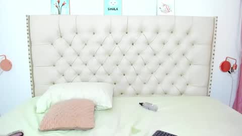 Snapshot of kim_eli chatting on 01/06/25, 07:45 kim_eli online show from 01/06/25, 07:45