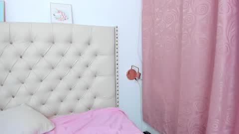 Snapshot of kim_eli chatting on 02/09/25, 10:54 kim_eli online show from 02/09/25, 10:54