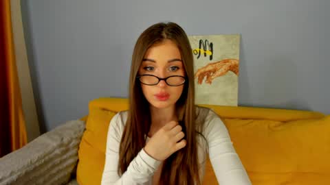 Kim online show from 04/21/26, 08:53