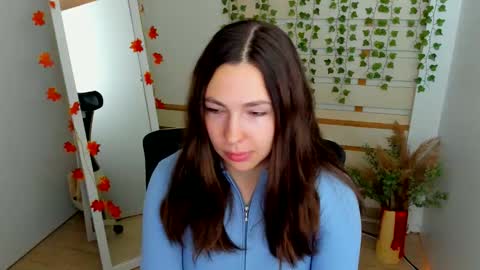 Kim online show from 10/13/25, 01:00