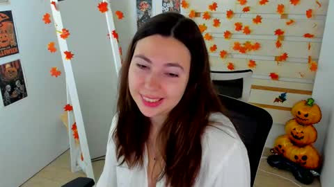 Kim online show from 11/12/25, 07:42