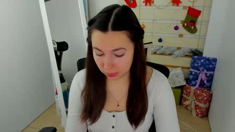 Kim online show from 12/19/25, 07:37