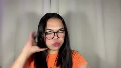 KYLIE online show from 11/21/25, 12:10