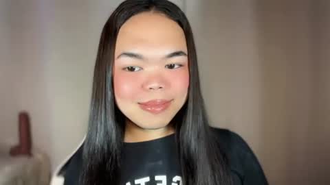 KYLIE online show from 12/17/25, 11:05