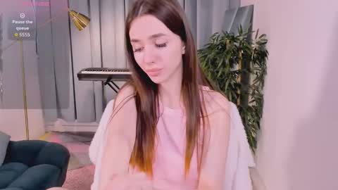 Snapshot of kim_lyn chatting on 09/16/25, 06:47 KIM online show from 09/16/25, 06:47