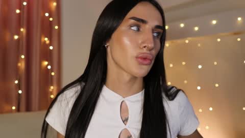 Kim Oberlin online show from 02/07/25, 11:01