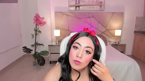 kim online show from 12/01/25, 11:04