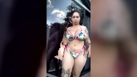 Snapshot of kim_velez chatting on 06/14/26, 10:45 Kim Velez SCORE Girl online show from 06/14/26, 10:45