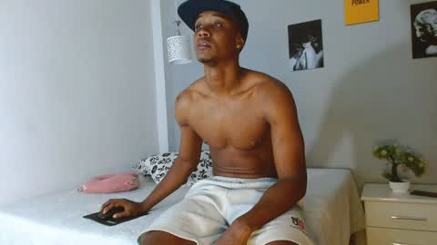 Snapshot of kimandyuk chatting on 12/05/24, 06:44 Kim  Yuk online show from 12/05/24, 06:44