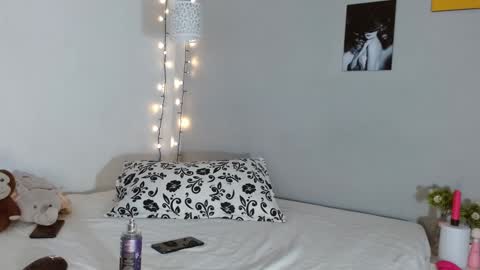 Snapshot of kimandyuk chatting on 12/06/24, 10:41 Kim  Yuk online show from 12/06/24, 10:41