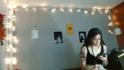 Snapshot of kimandyuk chatting on 12/11/24, 07:03 Kim  Yuk online show from 12/11/24, 07:03