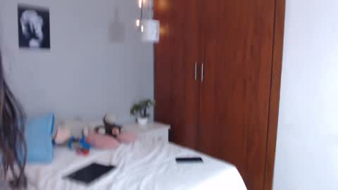 Snapshot of kimandyuk chatting on 12/22/24, 04:59 Kim  Yuk online show from 12/22/24, 04:59