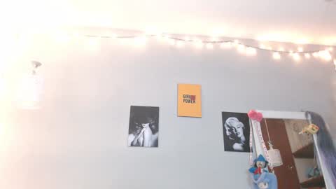 Snapshot of kimandyuk chatting on 01/07/25, 10:30 Kim  Yuk online show from 01/07/25, 10:30