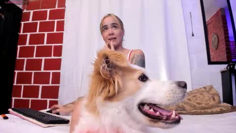 Snapshot of kimandyuk chatting on 11/10/25, 12:42 Kim Yuk online show from 11/10/25, 12:42