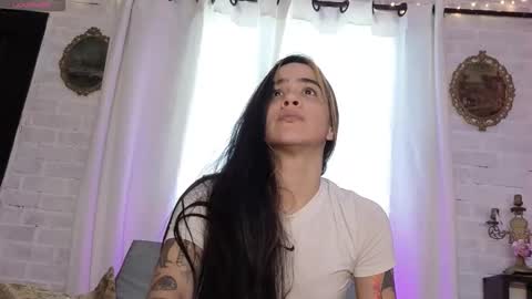 Snapshot of kimandyuk chatting on 12/21/25, 07:54 Kim Yuk online show from 12/21/25, 07:54