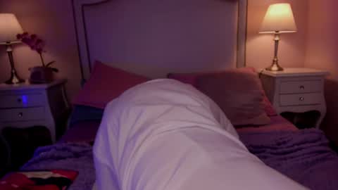 April online show from 11/08/25, 08:03