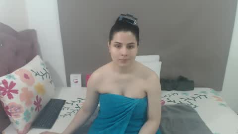 Snapshot of kimberjamesxx chatting on 06/07/26, 02:59 DANIELA online show from 06/07/26, 02:59