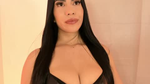 Snapshot of kimberlin_cam_ chatting on 06/06/26, 07:51 Kimberlin online show from 06/06/26, 07:51