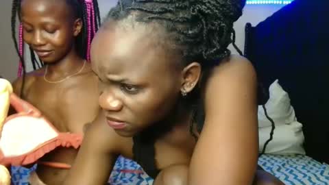 Kimberly online show from 11/22/25, 04:22