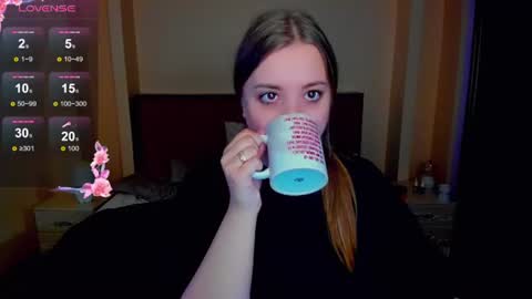 Snapshot of kimberly_mm chatting on 06/19/26, 03:05 kimberly_mm online show from 06/19/26, 03:05
