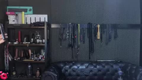  KIMBERLY SWAN  online show from 11/16/25, 06:02