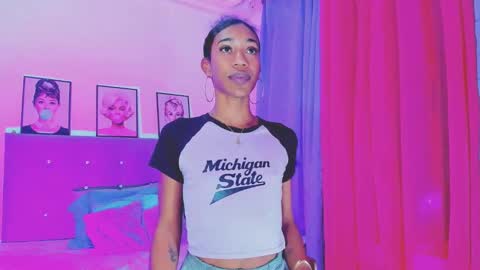 Your Queen KIM online show from 01/20/25, 05:26