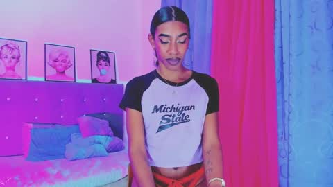 Your Queen KIM online show from 01/28/25, 06:07