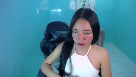 Snapshot of kimberly_thomson_t chatting on 12/06/24, 03:41 kimberly online show from 12/06/24, 03:41