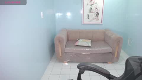 Snapshot of kimberly_thomson_t chatting on 12/29/24, 01:49 kimberly online show from 12/29/24, 01:49