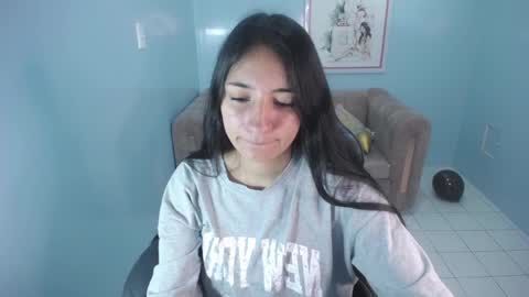 Snapshot of kimberly_thomson_t chatting on 01/08/25, 10:26 kimberly online show from 01/08/25, 10:26