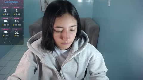 Snapshot of kimberly_thomson_t chatting on 01/18/25, 10:28 kimberly online show from 01/18/25, 10:28