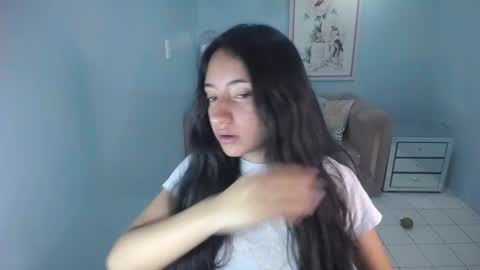 Snapshot of kimberly_thomson_t chatting on 02/10/25, 10:42 kimberly online show from 02/10/25, 10:42