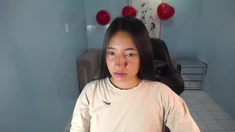 Snapshot of kimberly_thomson_t chatting on 02/19/25, 10:34 kimberly online show from 02/19/25, 10:34