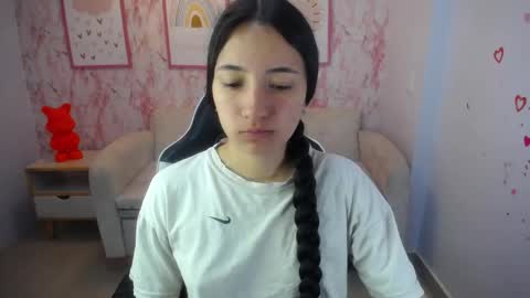 Snapshot of kimberly_thomson_t chatting on 09/20/25, 10:38 kimberly online show from 09/20/25, 10:38