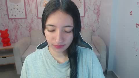 Snapshot of kimberly_thomson_t chatting on 11/09/25, 12:03 kimberly online show from 11/09/25, 12:03