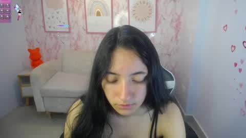 Snapshot of kimberly_thomson_t chatting on 11/26/25, 03:35 kimberly online show from 11/26/25, 03:35