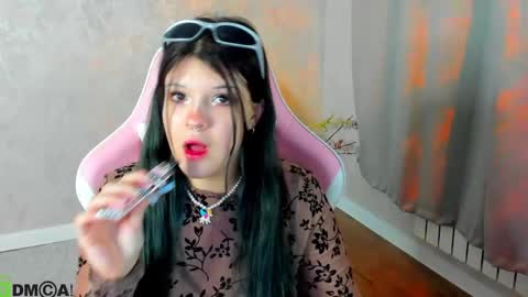 Kimberly Williams online show from 04/23/26, 12:29